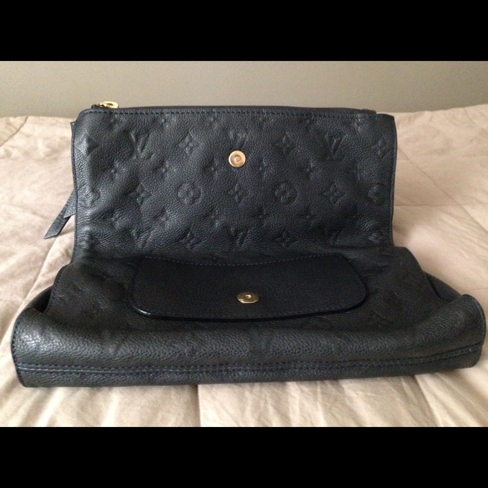 Louis Vuitton navy monogram leather clutch - Picture 2 of 7